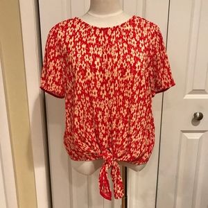Red floral print knotted detail blouse